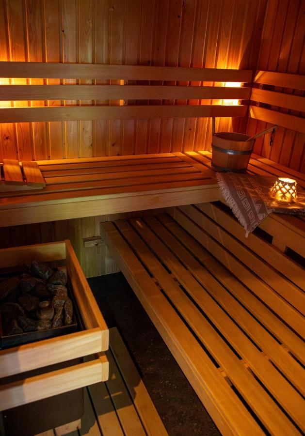 B&B Joli Met Prive Wellness Wemeldinge Eksteriør bilde
